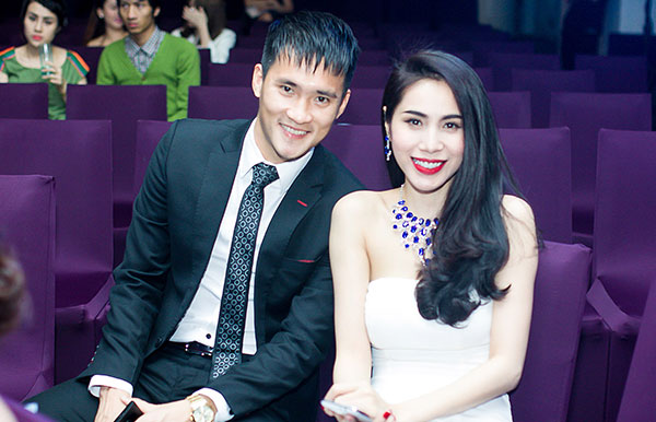 Ngôi sao - Thủy Tiên đừng phân bua, giải thích, hãy để Công Vinh được nghỉ ngơi