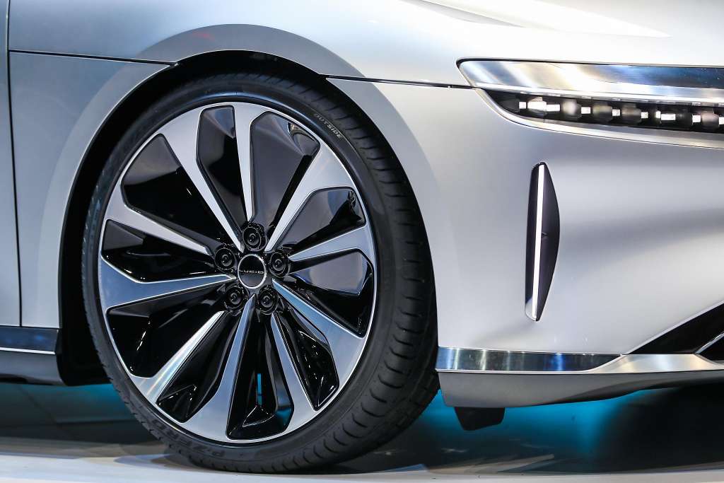 Thị trường - Lucid Motors ra mắt xe điện Air chạy đến 650 km cho mỗi lần sạc (Hình 10).