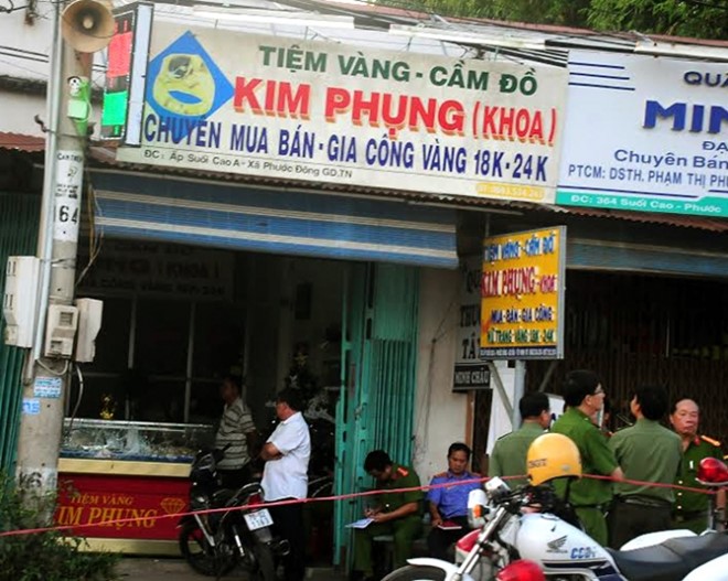 An ninh - Hình sự - Truy bắt nhóm đối tượng dùng súng cướp tiệm vàng ở Tây Ninh