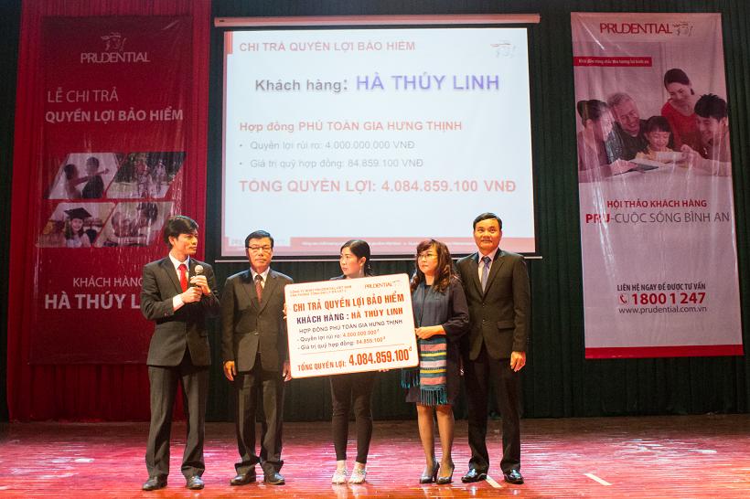 T&agrave;i ch&iacute;nh - Ng&acirc;n h&agrave;ng - Thấy g&igrave; sau vụ chi trả 4 tỷ tiền bảo hiểm cho doanh nh&acirc;n H&agrave; Linh?