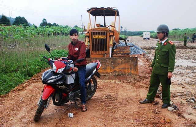 An ninh - Hình sự - Đột nhập cơ quan công sở, trộm tài sản bán lấy tiền tiêu xài