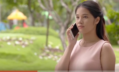 Dậy sóng mạng - Nhiều người bật khóc nức nở khi xem đoạn phim quảng cáo Tết (Hình 2).