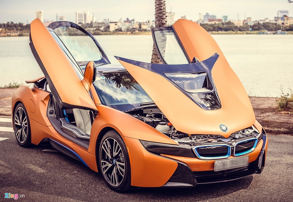 Thị trường - Ảnh đẹp xe thể thao 7 tỷ BMW i8 trên đường phố Việt Nam (Hình 2).