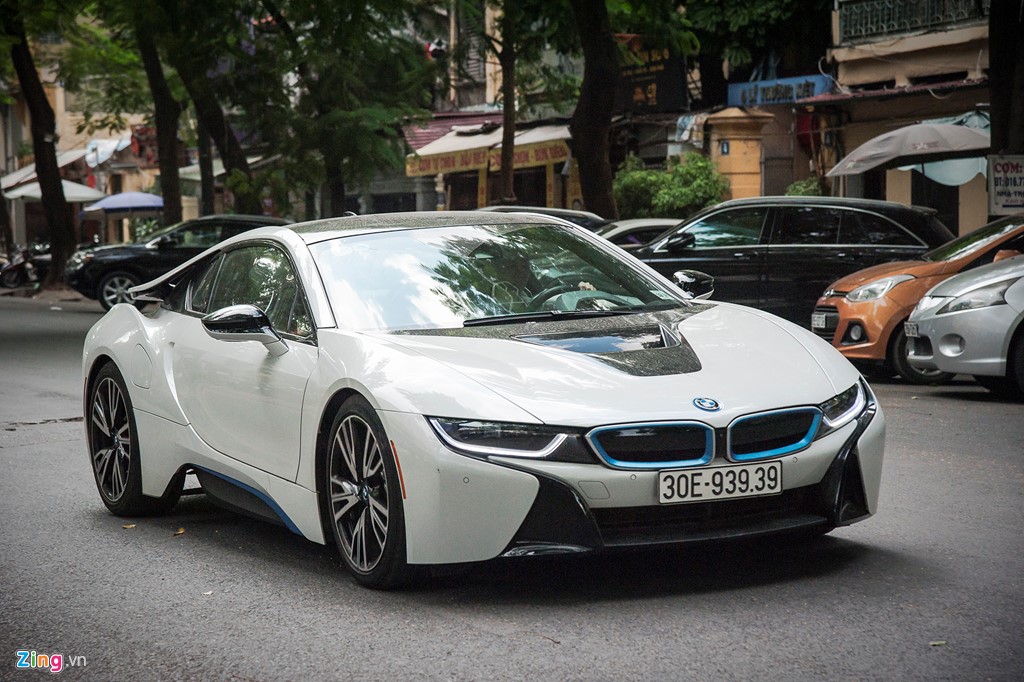 Thị trường - Ảnh đẹp xe thể thao 7 tỷ BMW i8 trên đường phố Việt Nam (Hình 4).