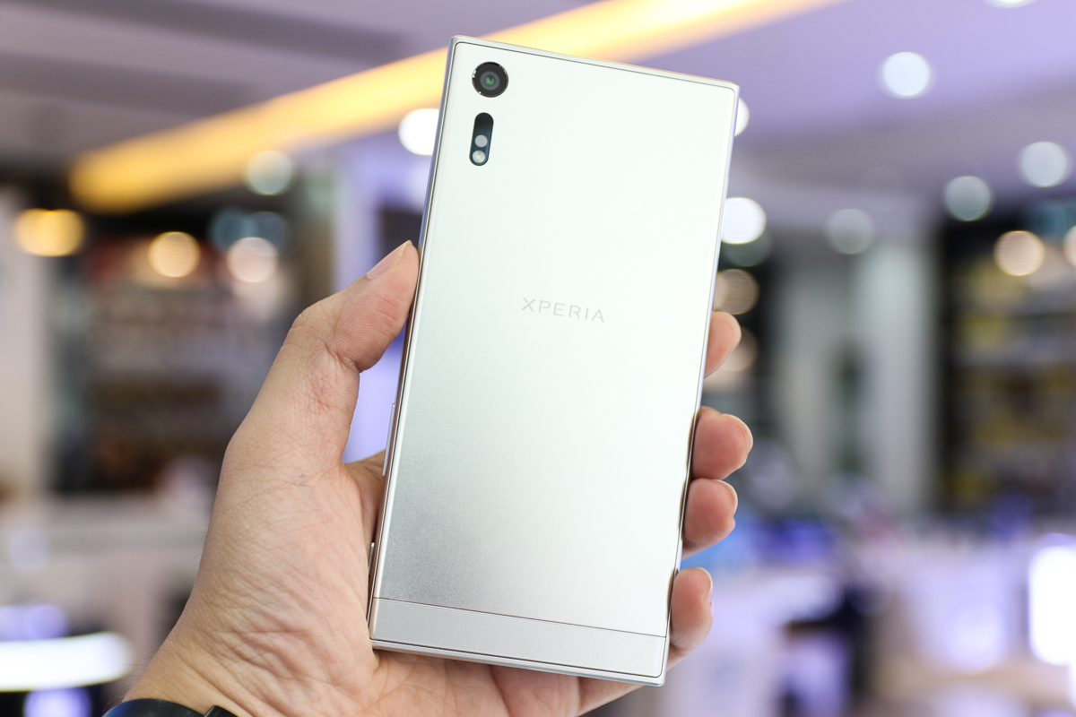 Đánh giá - Trên tay Sony Xperia XZ: Sử dụng chất liệu mới, hỗ trợ mạnh camera (Hình 8).