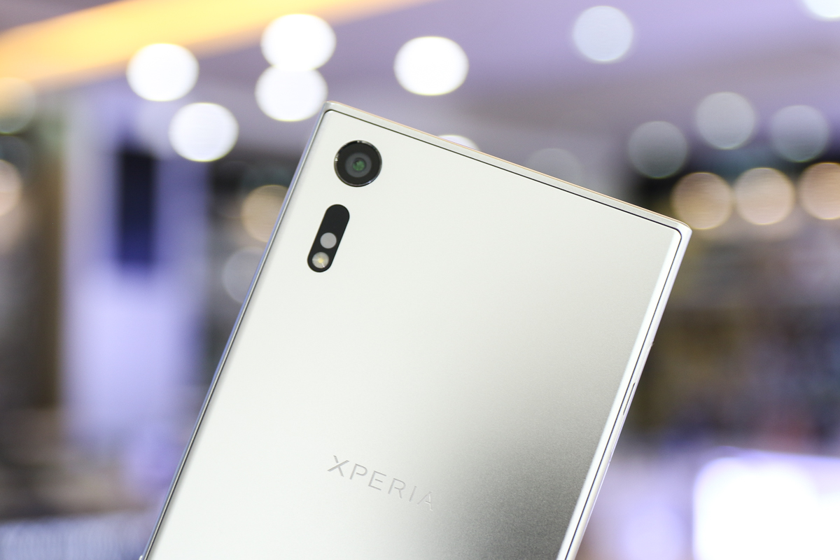 Đánh giá - Trên tay Sony Xperia XZ: Sử dụng chất liệu mới, hỗ trợ mạnh camera (Hình 2).