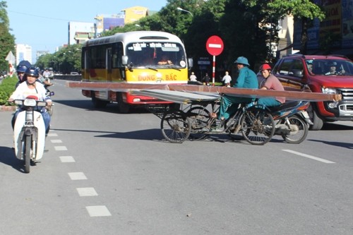 Xã hội - 'Xe tử thần' tung hoành ở TP Vinh (Hình 2).