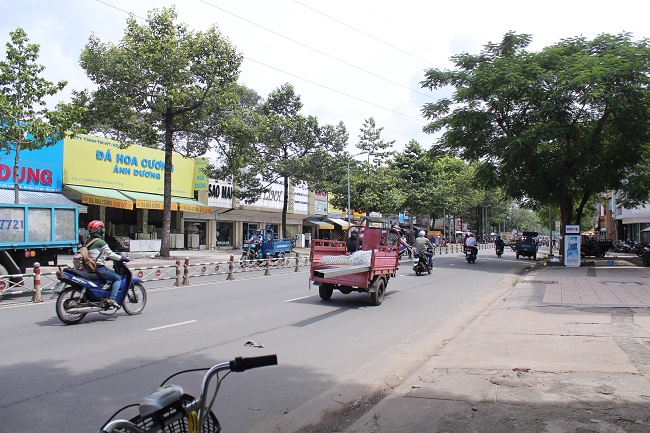 Dân sinh - Sau 2 tai nạn thương tâm, những ‘máy chém’ vẫn diễn 'xiếc' trên phố  (Hình 6).