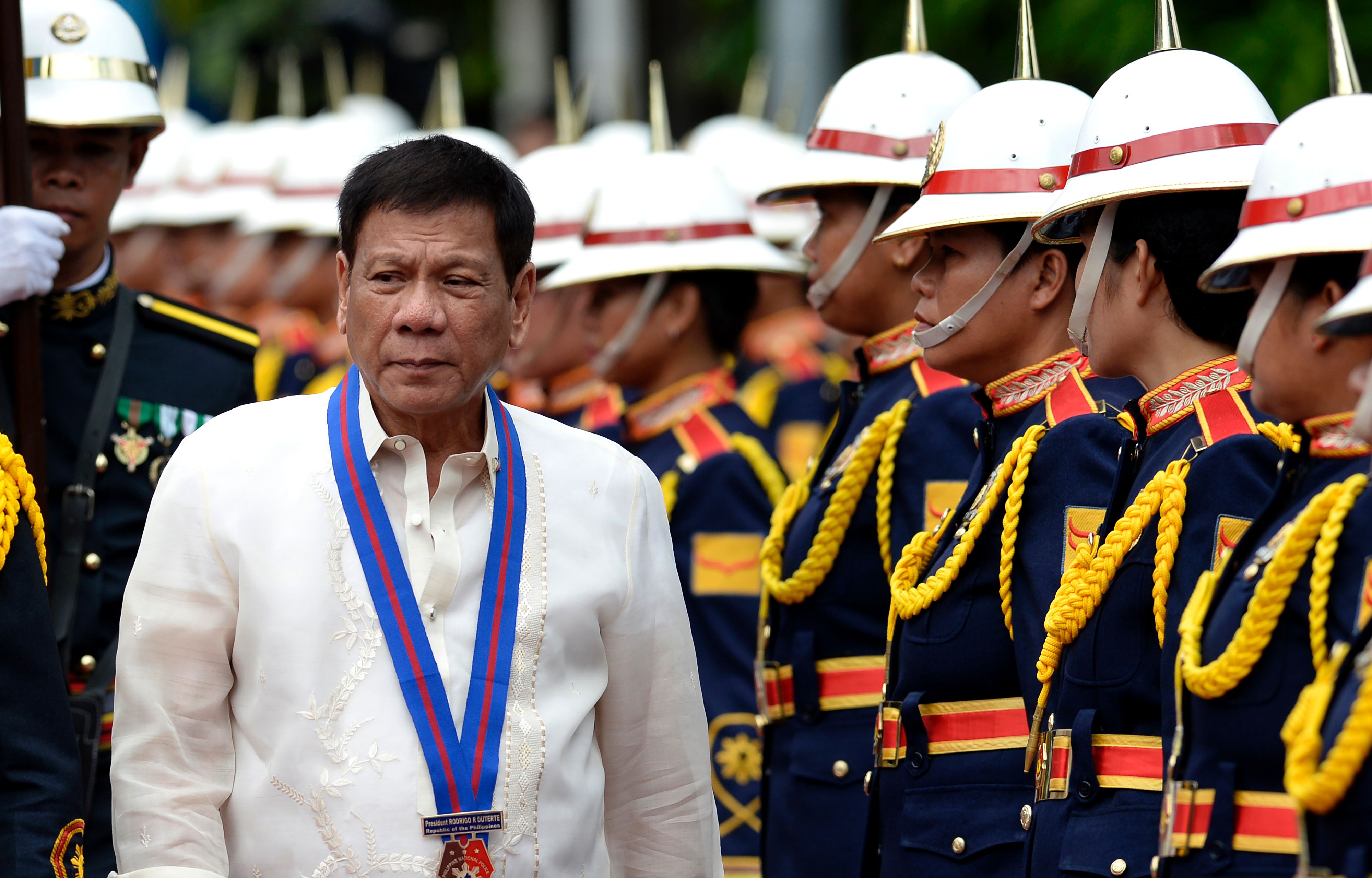 Tiêu điểm - Ngoại giao khéo léo cân bằng Đông-Tây của Duterte