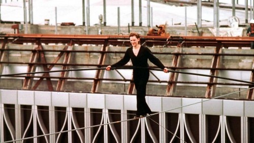 Tin cũ - Philippe Petit: Người sáu năm ‘ấp trứng’ điên rồ (Hình 2).