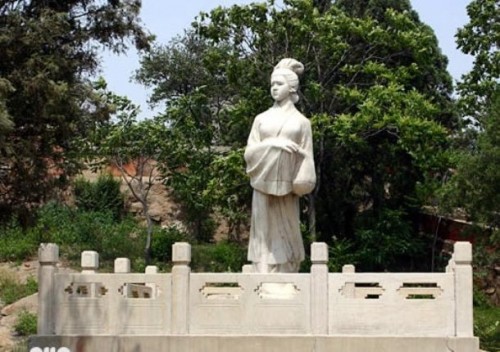 Tin cũ - Vạn Lý Trường Thành – bức tường thành ‘tắm’ máu thời đại (Hình 2).