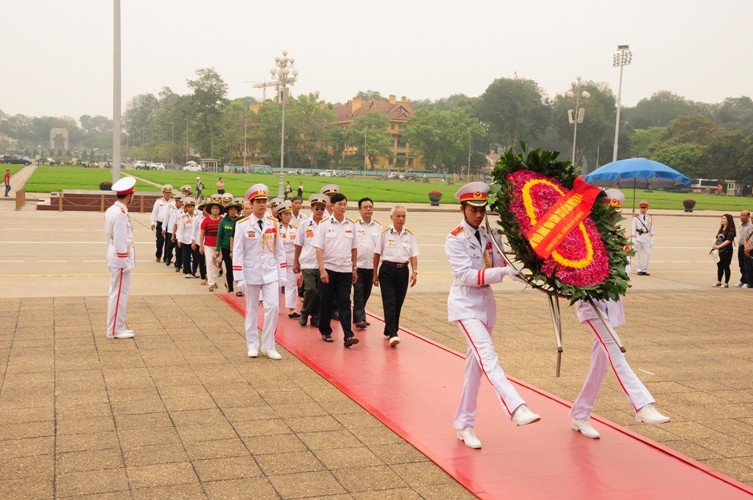 Xã hội - Những cái Tết xúc động và tự hào bên Lăng Chủ tịch Hồ Chí Minh (Hình 5).