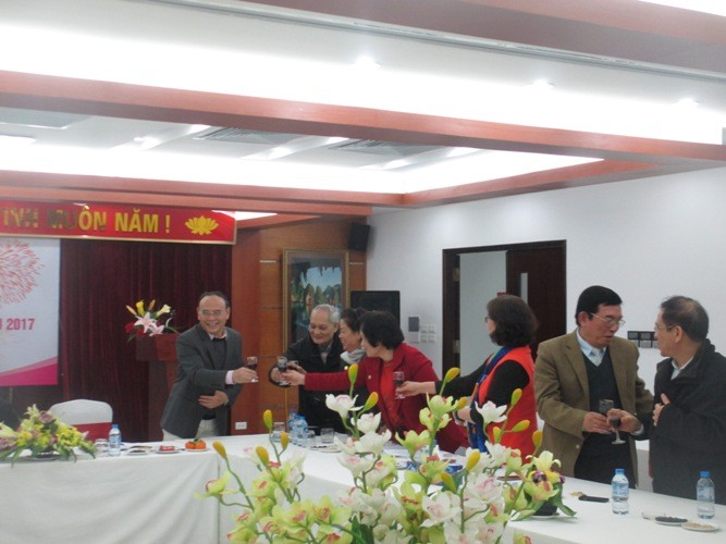 Xã hội - HLG Việt Nam tri ân cán bộ hưu trí nhân dịp xuân Đinh Dậu 2017 (Hình 4).