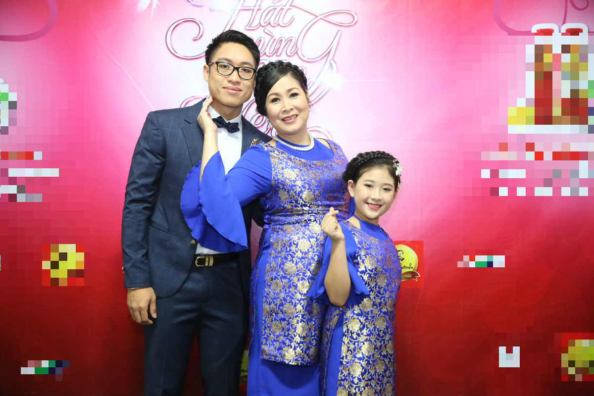 Ng&ocirc;i sao - 'C&oacute; n&ecirc;n gộp Tết Ta v&agrave;o Tết T&acirc;y' dưới g&oacute;c nh&igrave;n của giới nghệ sĩ (H&igrave;nh 4).