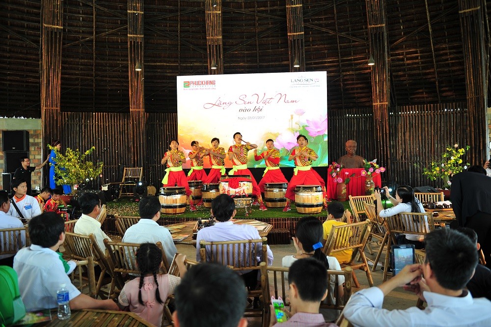 Văn hoá - Làng Sen Việt Nam vào hội