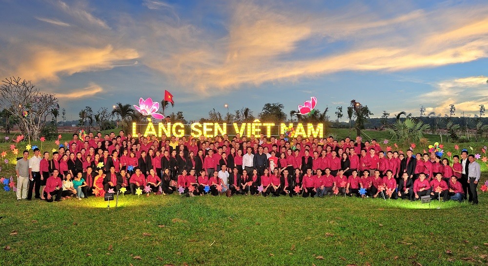 Văn hoá - Làng Sen Việt Nam vào hội (Hình 9).