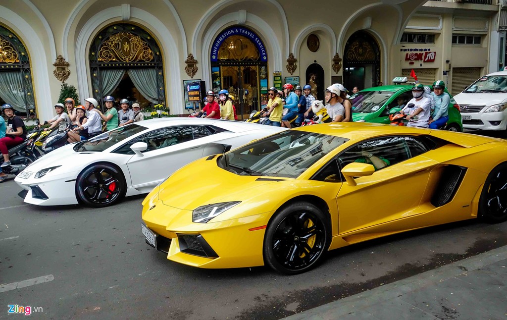 Tin tức xe - Cường Đô La và các đại gia Sài Gòn chơi Tết bằng Lamborghini (Hình 10).