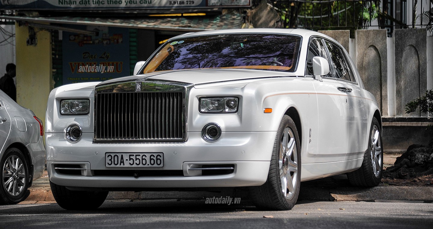 Thị trường - Rolls-Royce Phantom 'Spirit of Ecstasy Edition' tái xuất tại Hà Nội