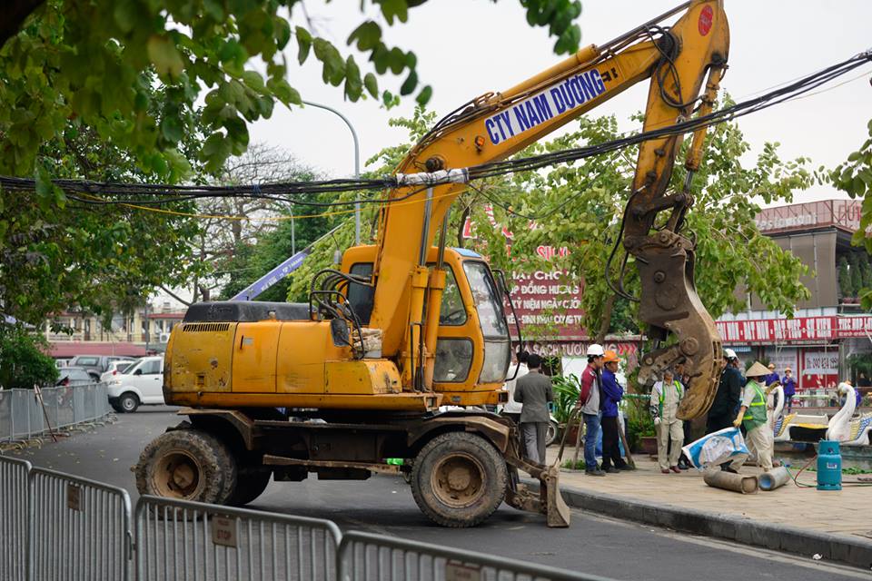 Xã hội - Hà Nội cưỡng chế, di dời du thuyền trên hồ Tây