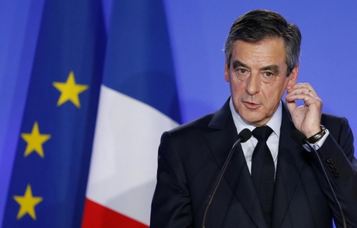 Tiêu điểm - Cựu Thủ tướng Pháp François Fillon vượt qua bê bối 'Penelopgate'?