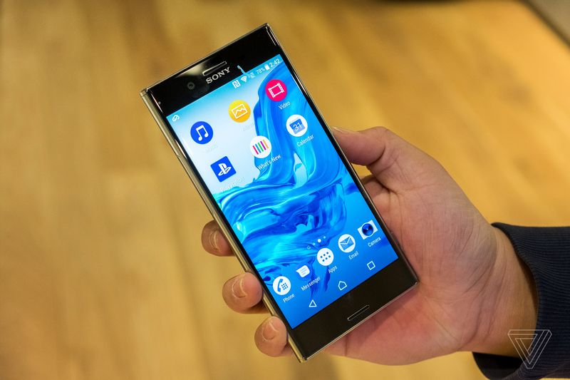 Đánh giá - Xperia XZ Premium-'Con át chủ bài' của Sony tại MWC có gì đặc biệt? (Hình 2).