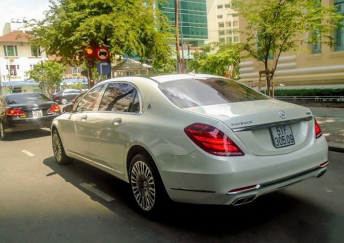 Thị trường - Điểm mặt Mercedes Maybach 14 tỷ 'biển khủng' từ Nam ra Bắc (Hình 9).