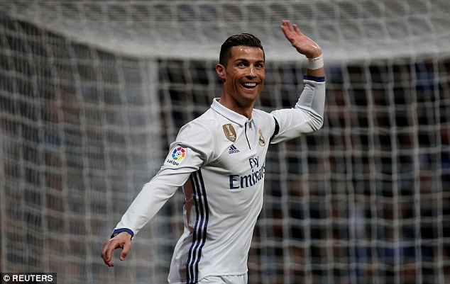 Bóng đá Quốc tế - Nhọc nhằn hạ Betis, 3 kỷ lục nằm dưới chân Real, Ronaldo