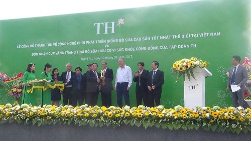 Tiêu dùng & Dư luận - Việt Nam đạt thành tựu về công nghệ phôi giống bò sữa cao sản