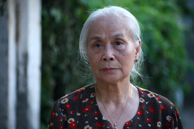 Sự kiện - NSND Lan Hương bất ngờ ghê gớm trong 'Sống chung với mẹ chồng' (Hình 11).