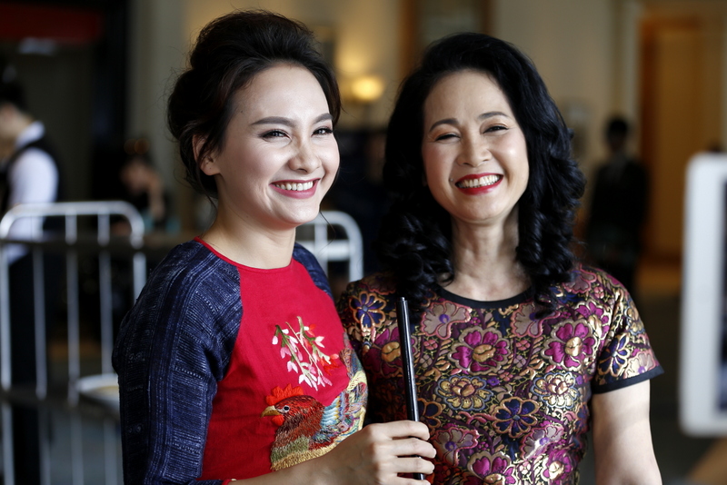Sự kiện - NSND Lan Hương bất ngờ ghê gớm trong 'Sống chung với mẹ chồng' (Hình 6).