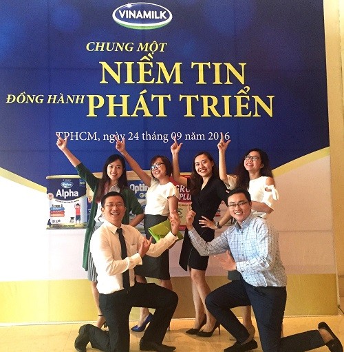 X&atilde; hội - Vinamilk tiếp tục đứng thứ 2 trong top 100 nơi l&agrave;m việc tốt nhất VN (H&igrave;nh 2).