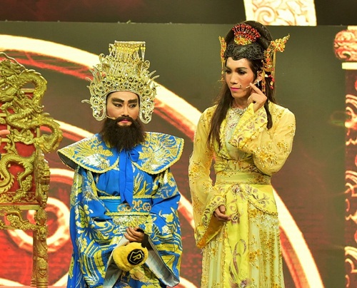 TV Show - Hoài Linh hào hứng với màn giả gái của thí sinh Tài tử tranh tài