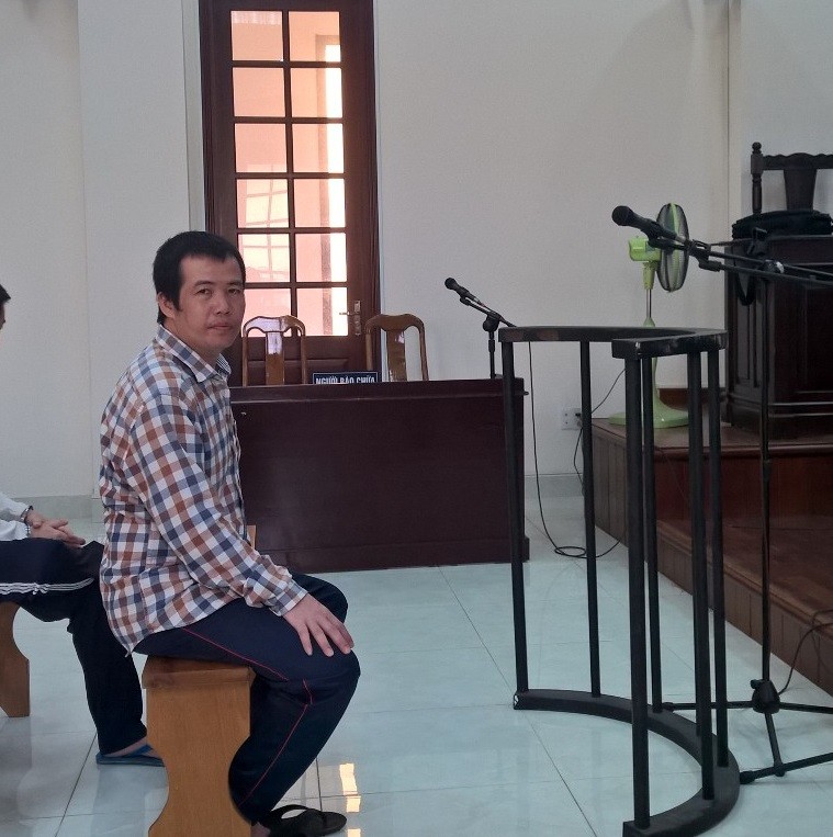 An ninh - Hình sự - 18 năm tù cho kẻ đâm chết vợ 'hờ' trong phòng trọ
