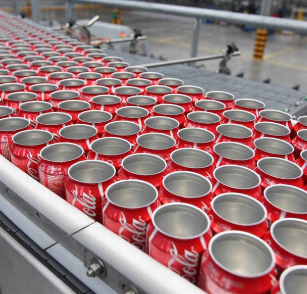 Tiêu điểm - Phát hiện ‘chất thải lạ’ trong lon Coca-Cola