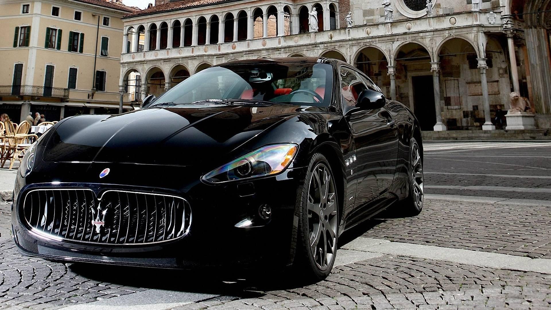 Thị trường - Lối đi nào cho gã ‘tân binh’ Maserati trong phân khúc xe sang Việt? (Hình 2).