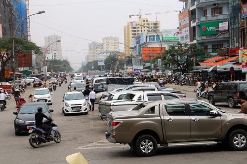 Xã hội - Nghệ An: Bao giờ vỉa hè thuộc về người đi bộ?  (Hình 3).