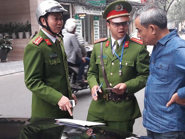 Xã hội - Hà Nội: Công an phường và chuyện ‘dẹp loạn’ vỉa hè bằng 'tình và lý’ (Hình 4).