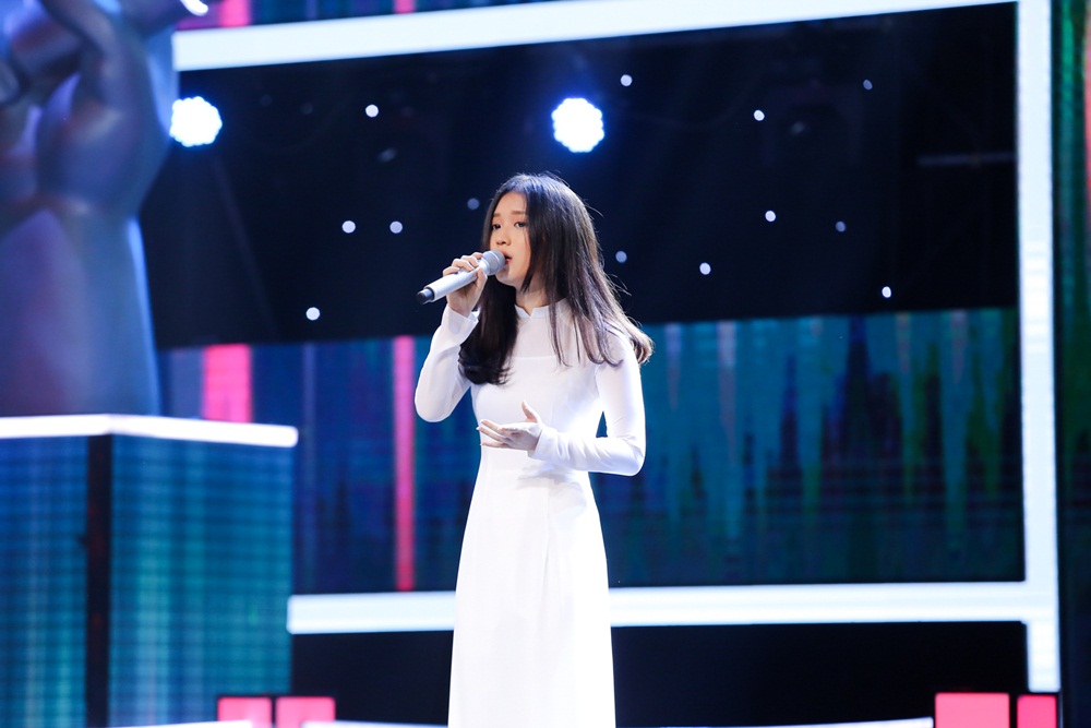 Âm nhạc - The Voice: Đông Nhi ‘cứu’ hotgirl Hàn Quốc bị Noo Phước Thịnh loại (Hình 2).