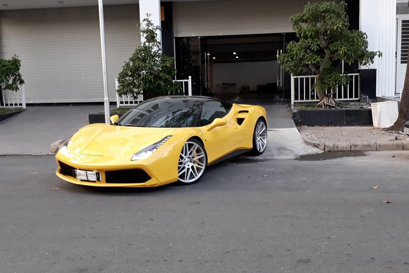 Thú chơi - Soi chi tiết Ferrari 488 GTB màu vàng mới tậu của Cường Đô la  (Hình 9).