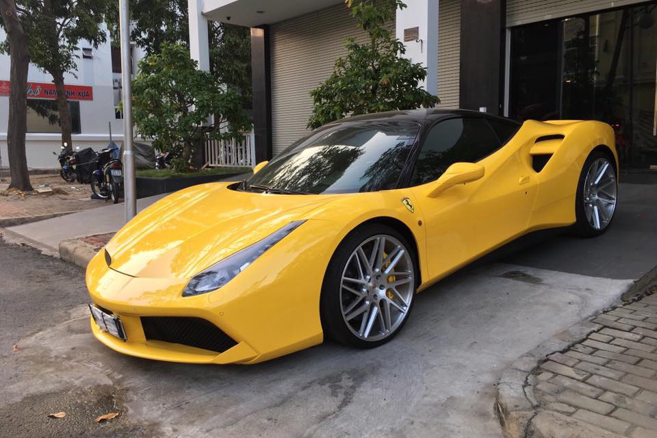 Thú chơi - Soi chi tiết Ferrari 488 GTB màu vàng mới tậu của Cường Đô la 