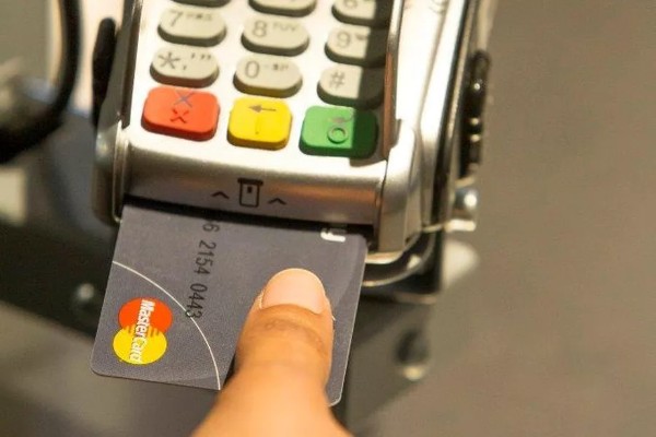 Sản phẩm - Thẻ tín dụng mới của Mastercard có tích hợp máy quét vân tay