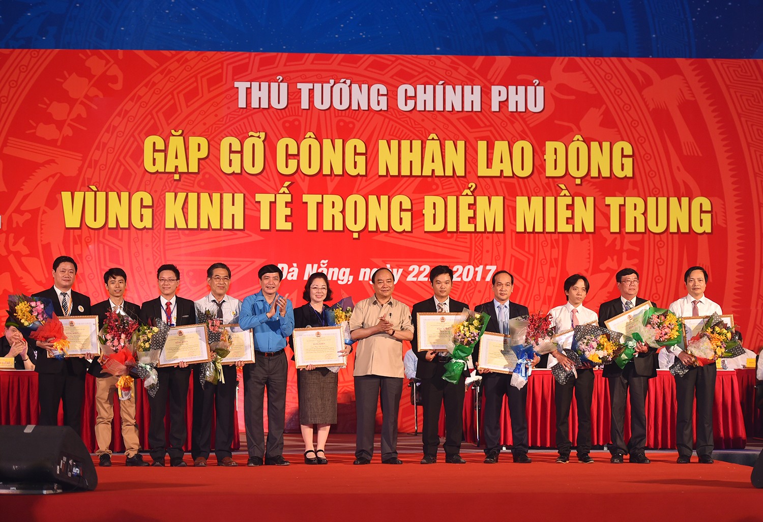 Xã hội - Thủ tướng Nguyễn Xuân Phúc đối thoại với công nhân miền Trung (Hình 6).