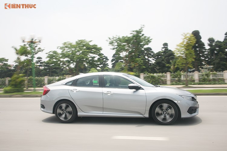 Đánh giá - Đánh giá Honda Civic 2017 i-VTEC Turbo giá 950 triệu tại VN (Hình 16).