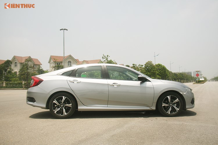 Đánh giá - Đánh giá Honda Civic 2017 i-VTEC Turbo giá 950 triệu tại VN (Hình 2).