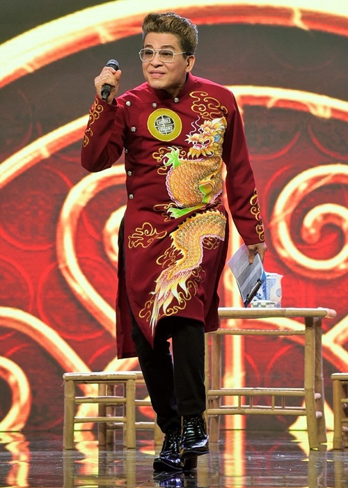 TV Show - Bộ sưu tập áo dài độc đáo của MC Thanh Bạch trong 'Tài tử tranh tài' (Hình 5).