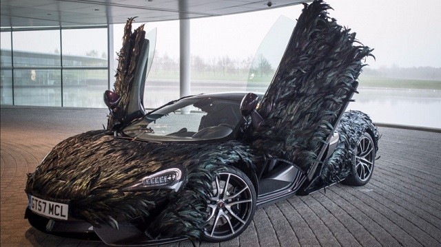 Thú chơi - Ngắm McLaren 570GT khoác 'bộ cánh' siêu độc bằng 10.000 sợi carbon