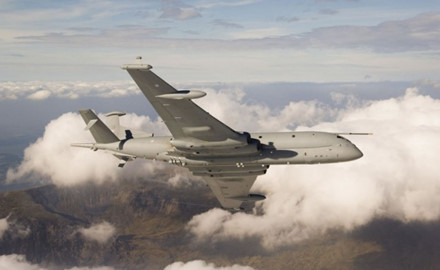 Qu&acirc;n sự - Mỹ thử t&ecirc;n lửa chống hạm mới, mua th&ecirc;m 17 's&aacute;t thủ' săn ngầm P-8A (H&igrave;nh 5).