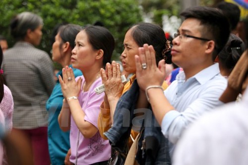 Văn hoá - Đền Hùng nhộn nhịp trước khai lễ, hàng ngàn du khách về dâng hương (Hình 7).