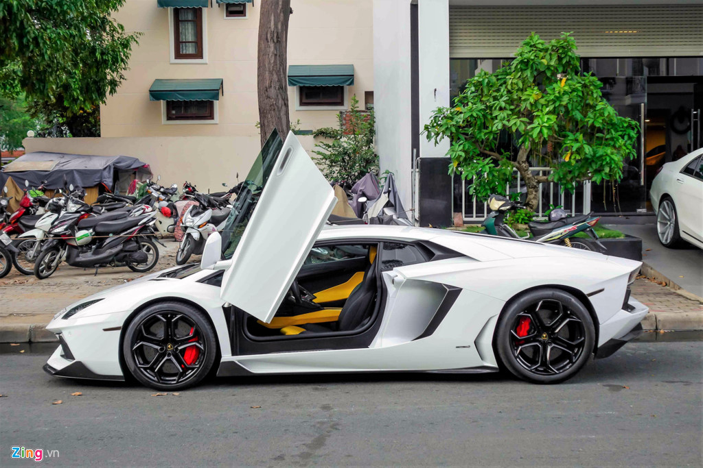 Thú chơi - Lamborghini Aventador chính hãng duy nhất VN độ hầm hố (Hình 2).