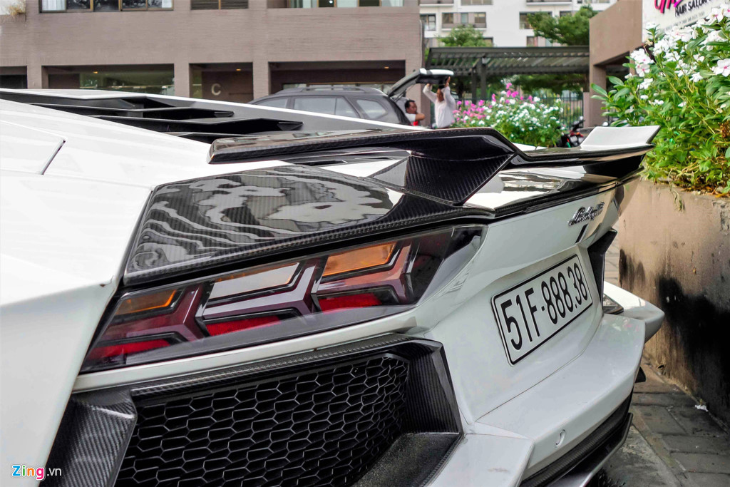 Thú chơi - Lamborghini Aventador chính hãng duy nhất VN độ hầm hố (Hình 7).